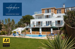 The Penthouse Goodrington Lodge AMAZING SEA VIEWS, HOT TUB and SWIMMING POOL